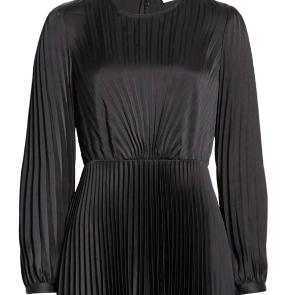 NWT A.L.C. Black Satin accordion pleated dress 8 - Picture 13 of 13